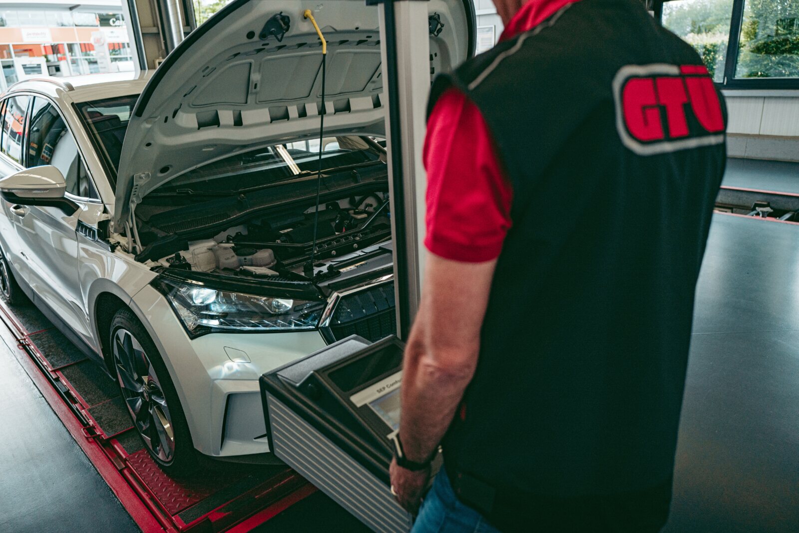 Fahrzeugprüfung im Rahmen der Hauptuntersuchung